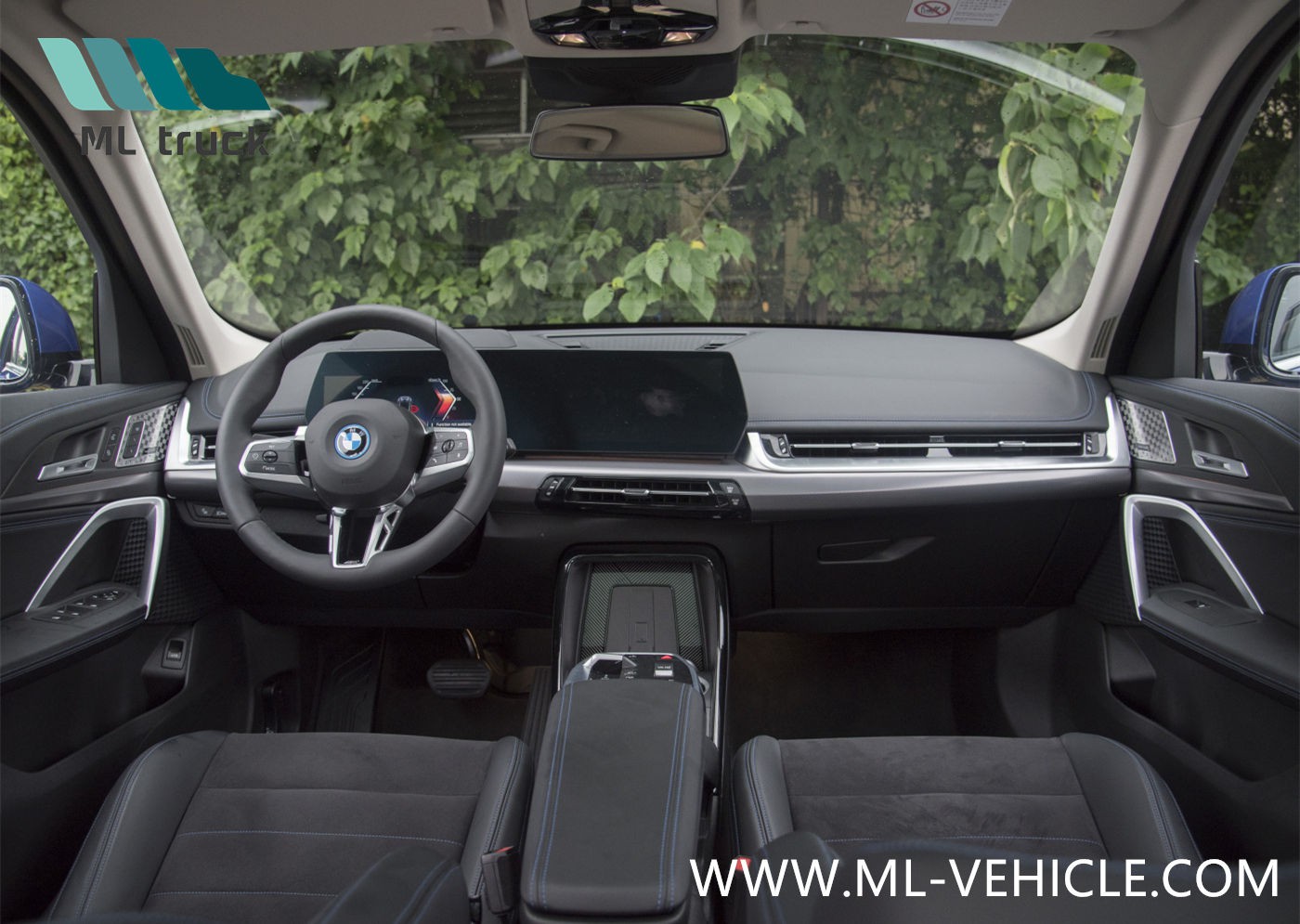 BMW iX1 Foto 1